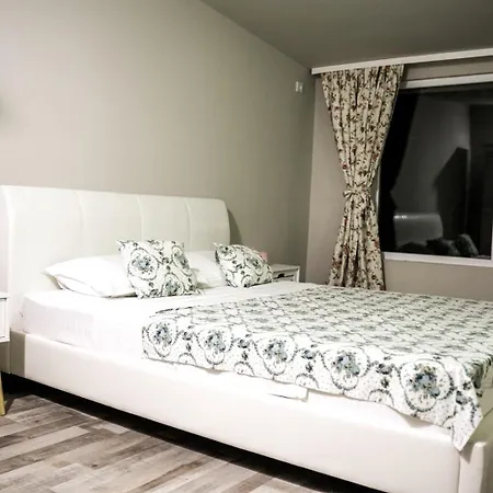 Pensjonat Solaria House Mamaia Strada M10 Nr 15b Mamaia Nord Năvodari